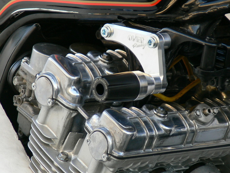 CBX1000 エンジンスライダー